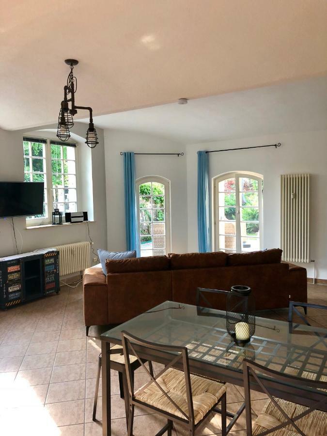 Ferienwohnung Am Wasser Villa Graf Von Pfeil 德累斯顿 外观 照片